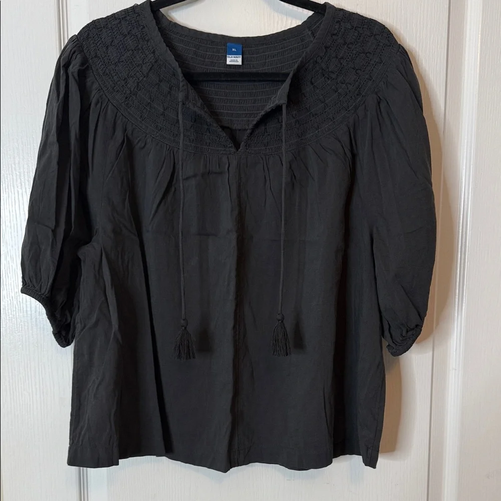 Old Navy Puff Sleeve Tie Front Swing Top Black XL